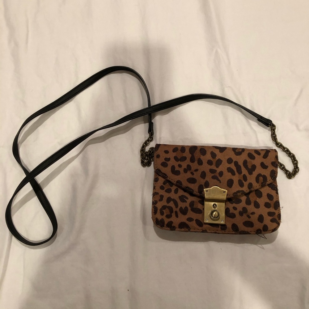Cheetah American Eagle Crossbody